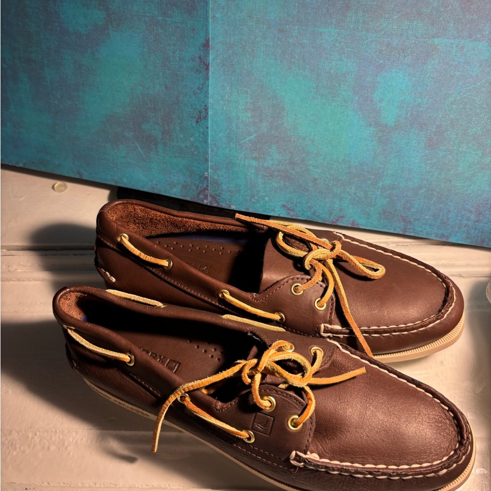 Sperry Brown Leather Boat Shoes with Tan Laces